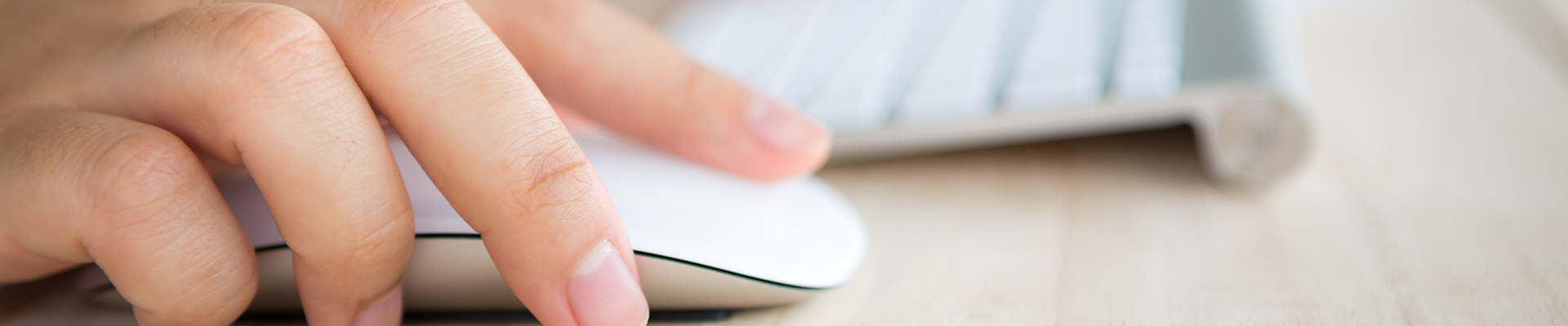 Hand auf der Mouse